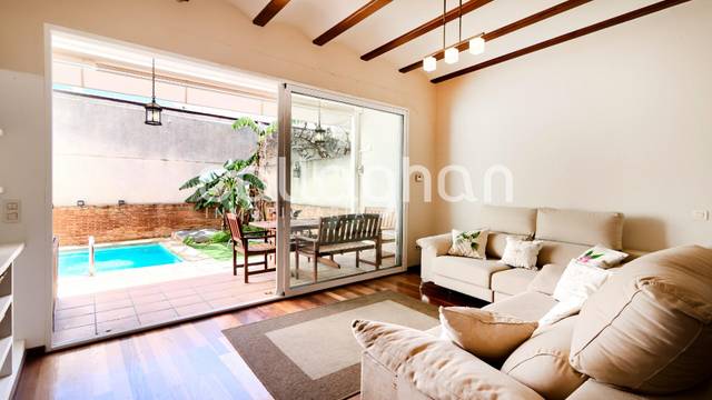 Casa adosada en Venta en Plaza San Sebastián en Rocafort