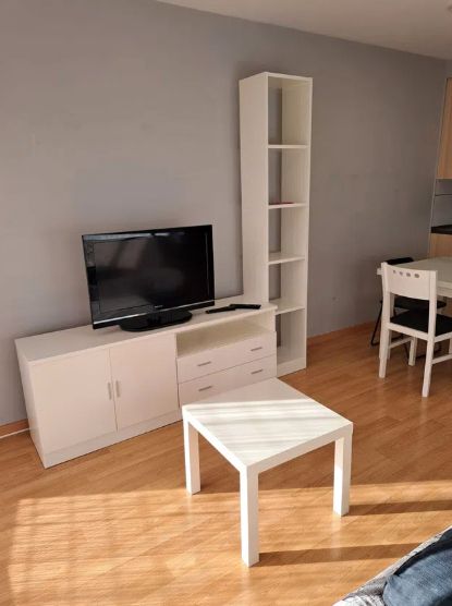 Living room of Study for rent in  Valencia Capital  with Air Conditioner, Terrace and Furnished
