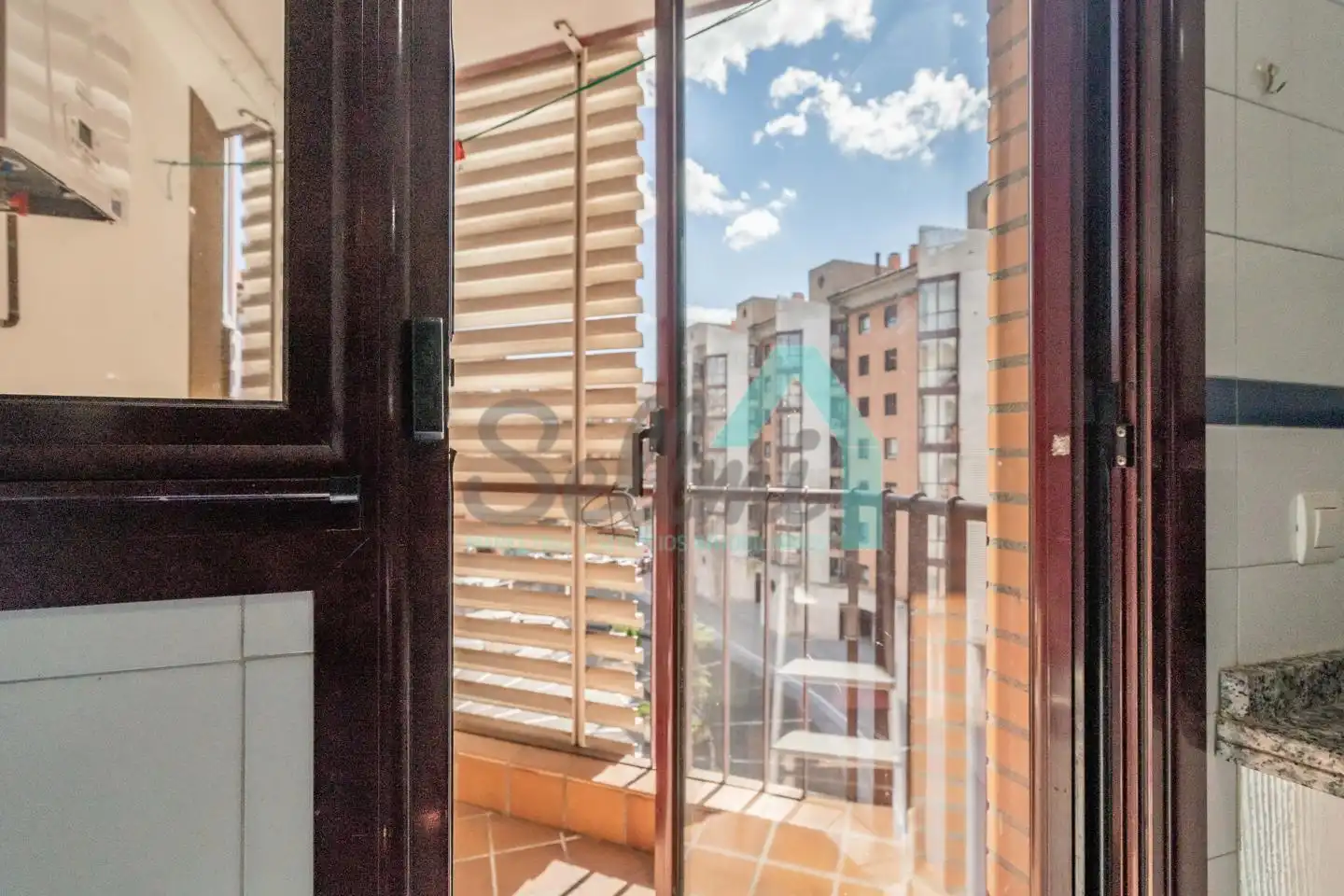 Terraza de Piso de alquiler en Oviedo  con Calefacción, Parquet y Terraza