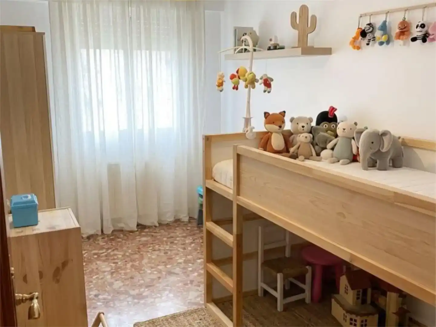Schlafzimmer von Wohnung zum Verkauf in Torrent mit Klimaanlage