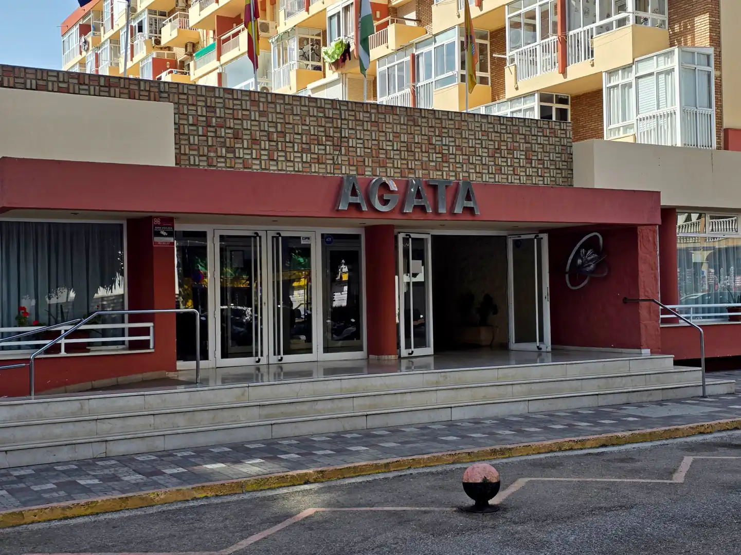 Wohnung zur Miete in Benalmádena mit Klimaanlage, Privatgarten und Schwimmbad
