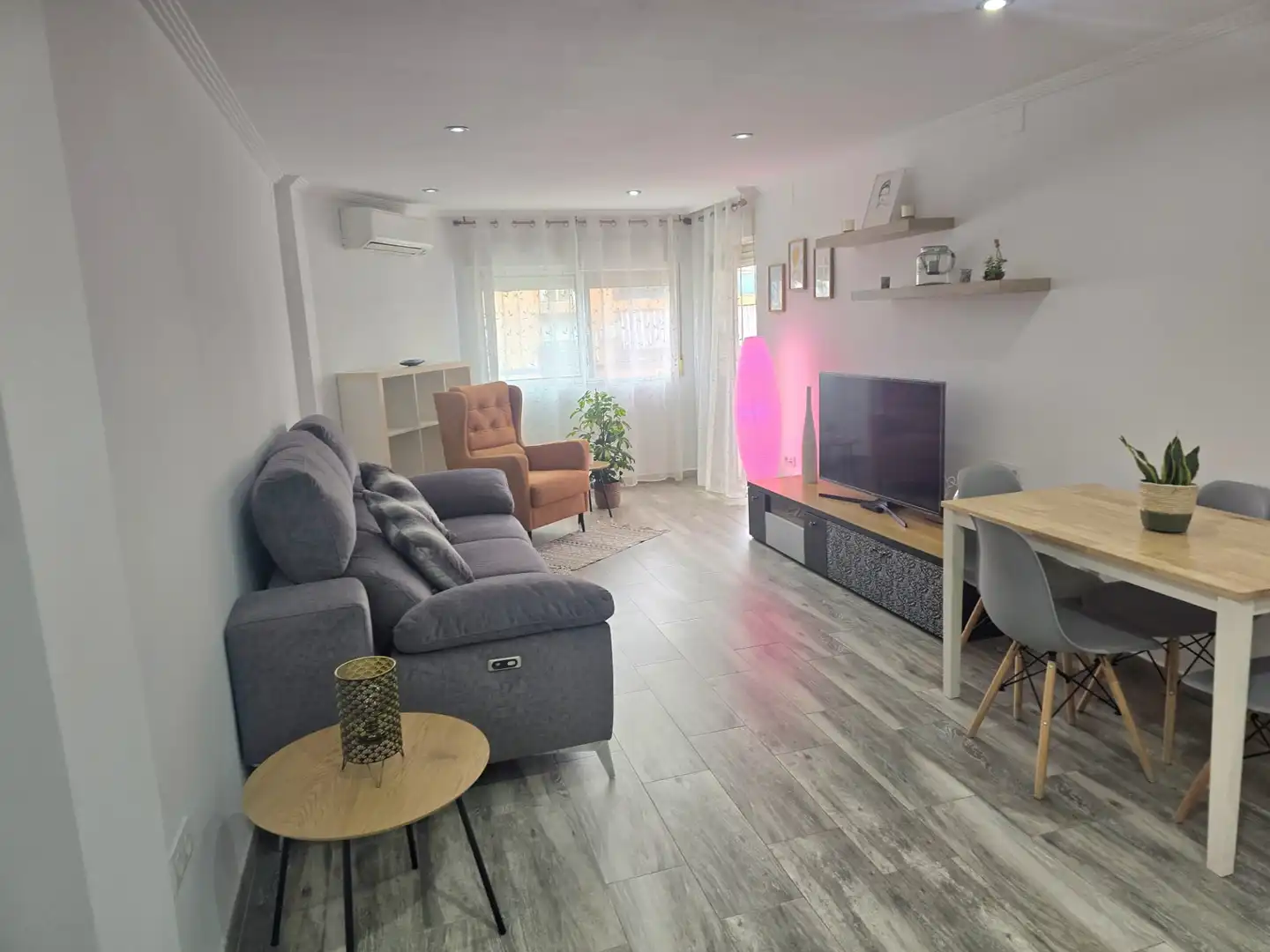 Wohnzimmer von Wohnung zur Miete in Valencia mit Klimaanlage, Terrasse und Möbliert