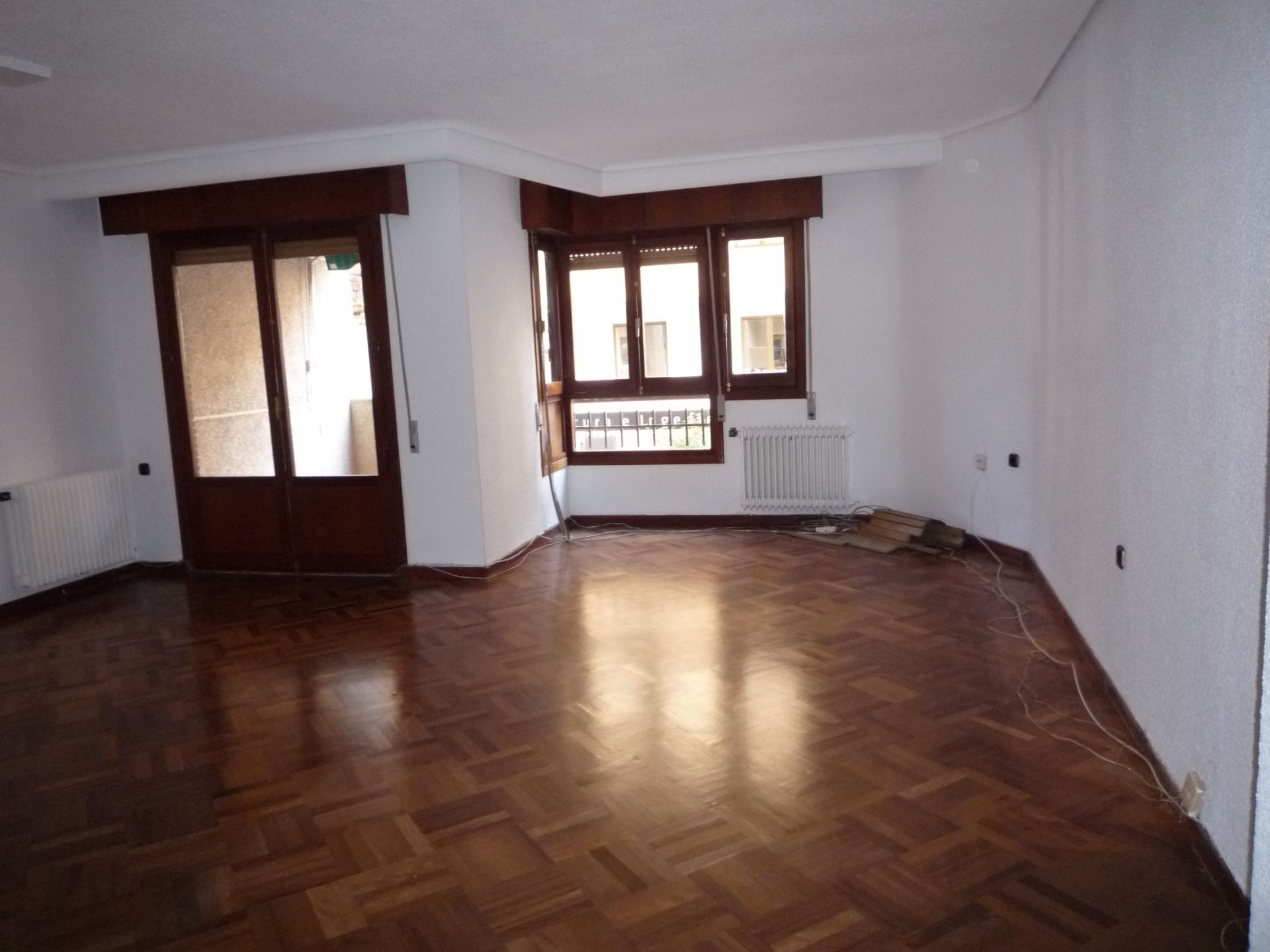 Sala d'estar de Pis de lloguer en  Albacete Capital amb Calefacció, Forn i Rentadora