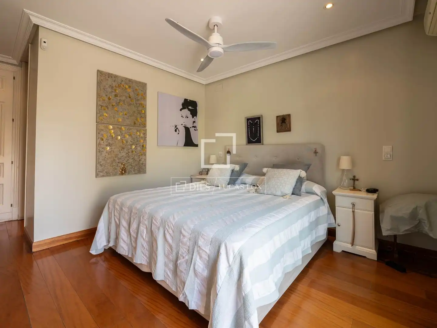 Habitación de Casa o chalet en venta en Madrid con Aire acondicionado, Calefacción y Jardín privado