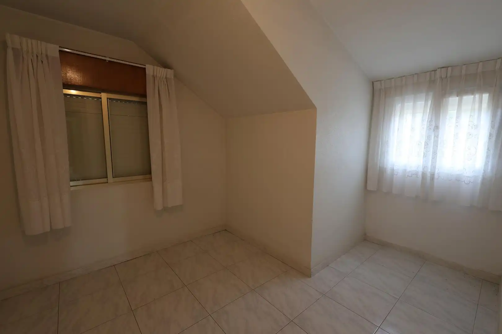 Habitación de Finca rústica en venta en Castropodame con Calefacción y Piscina