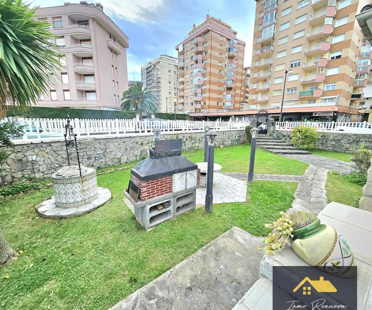 Garden of Houses for sale in Brazomar