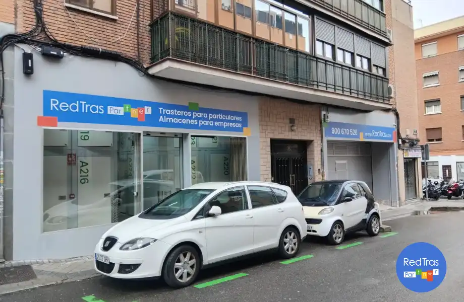 Parking de Trastero de alquiler en Madrid con Alarma
