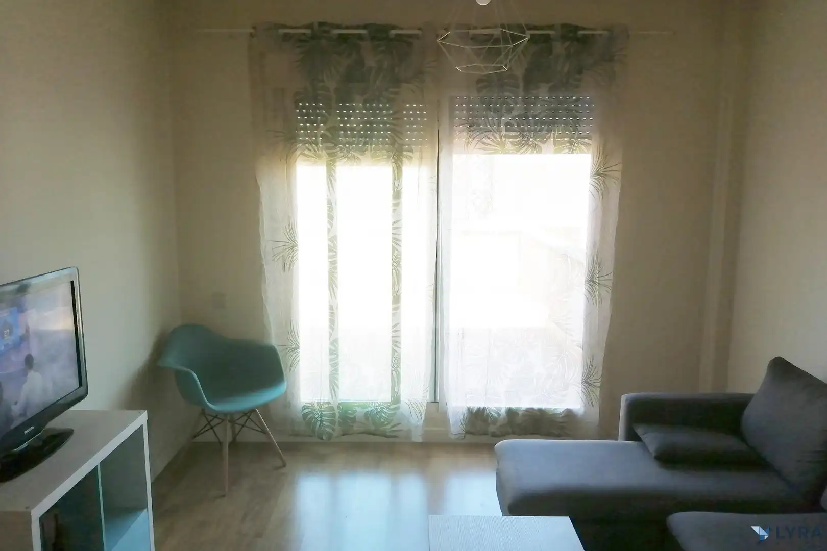 Sala de estar de Piso en venta en Tomares con Aire acondicionado, Parquet y Terraza