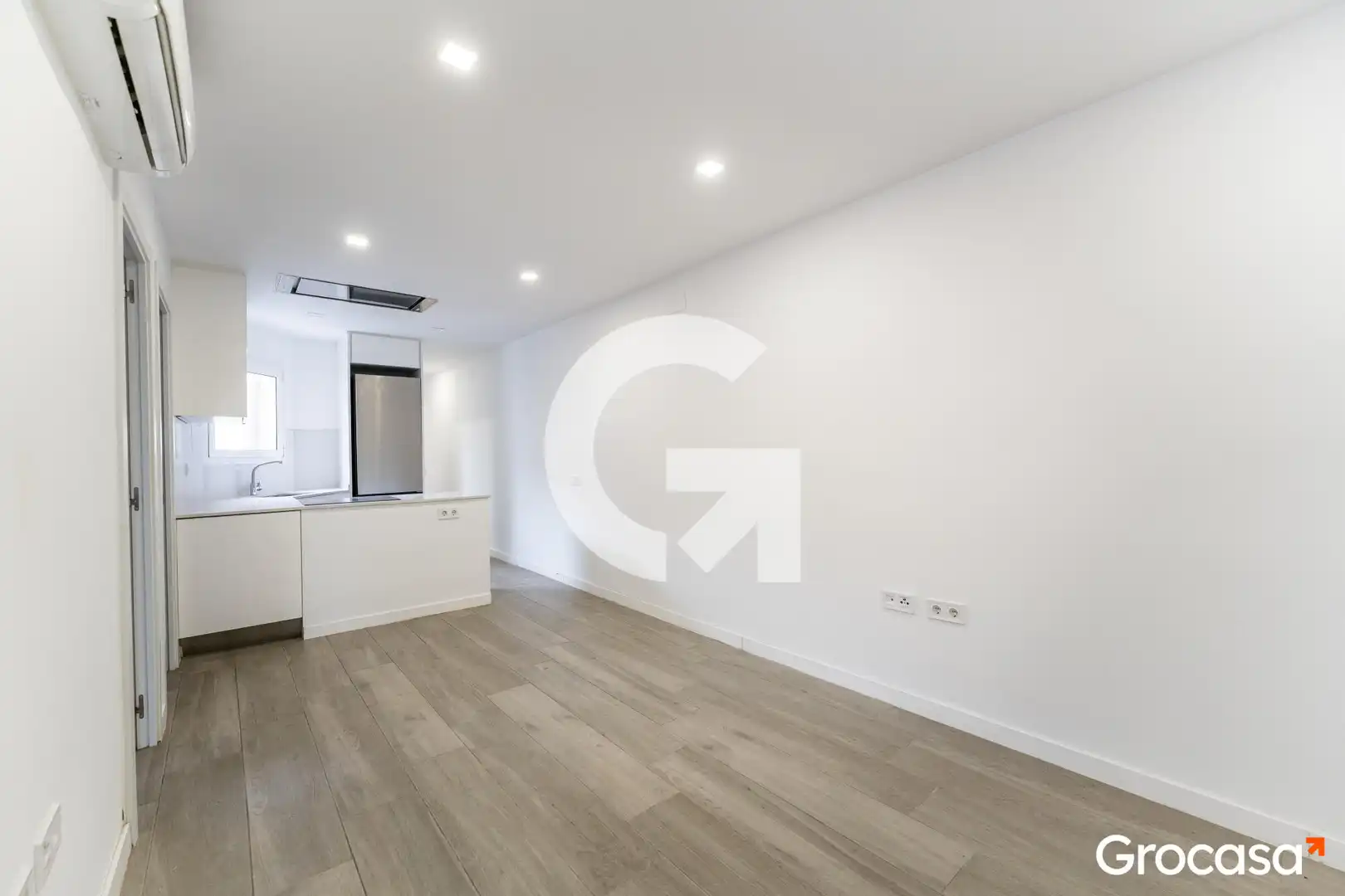 Habitación de Piso en venta en L'Hospitalet de Llobregat con Aire acondicionado, Calefacción y Horno