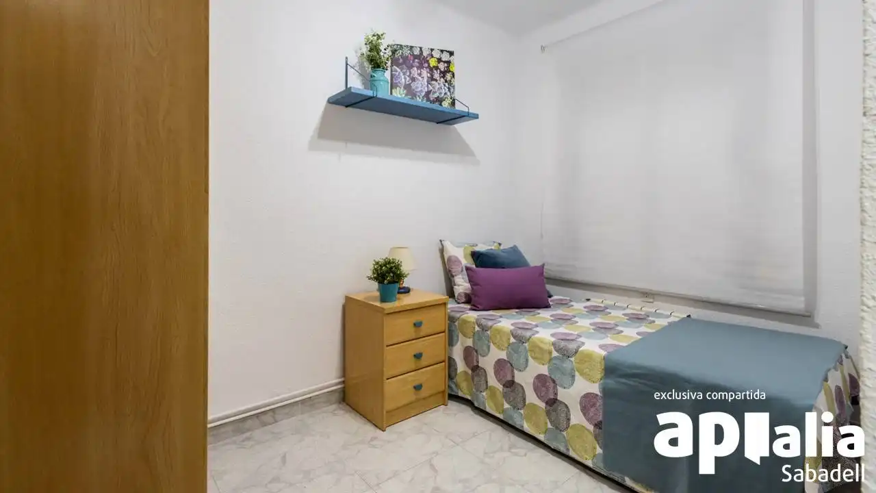 Bedroom of Flat for sale in Sabadell  with Heating