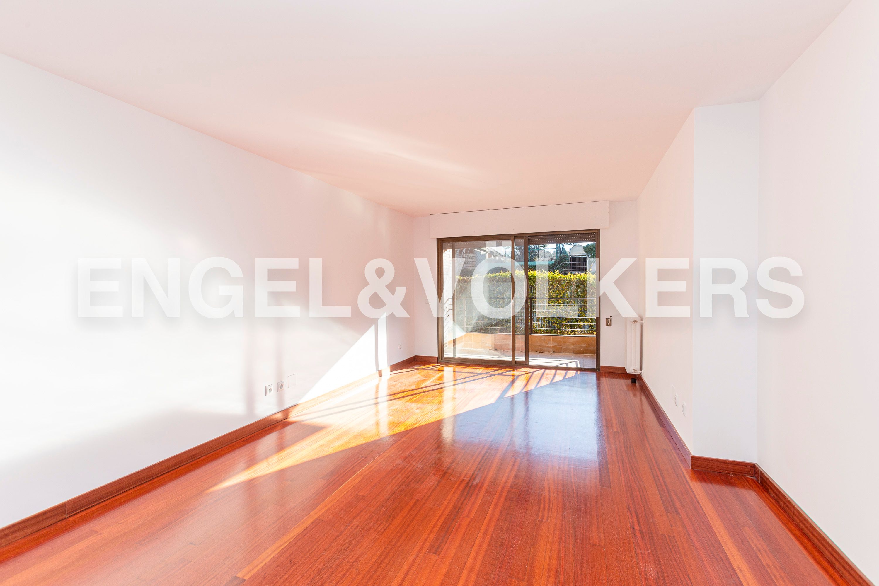 Sala d'estar de Apartament de lloguer en Las Rozas de Madrid amb Calefacció, Parquet i Terrassa