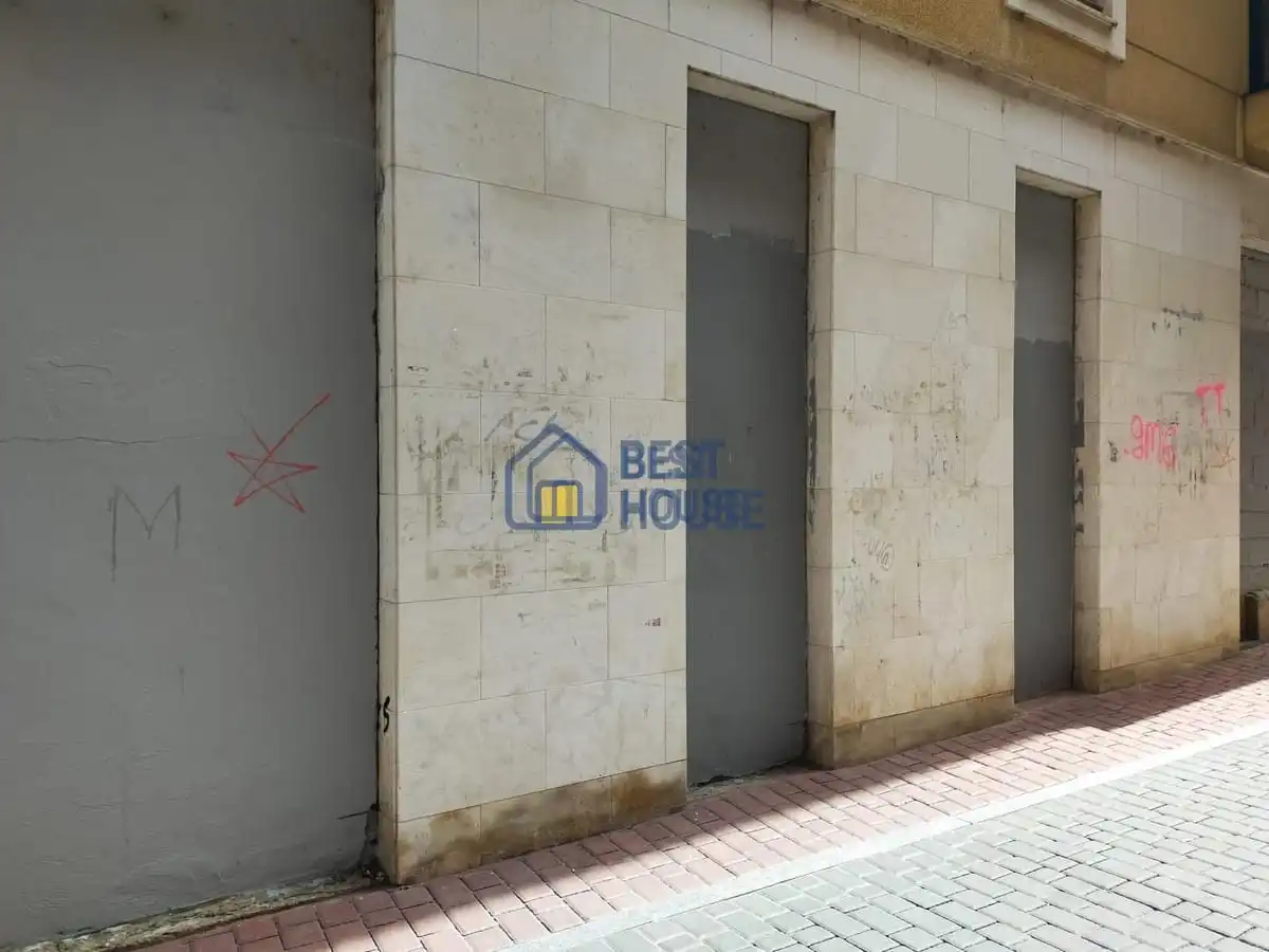 Local comercial en venda a Casco Antiguo, imagen 7