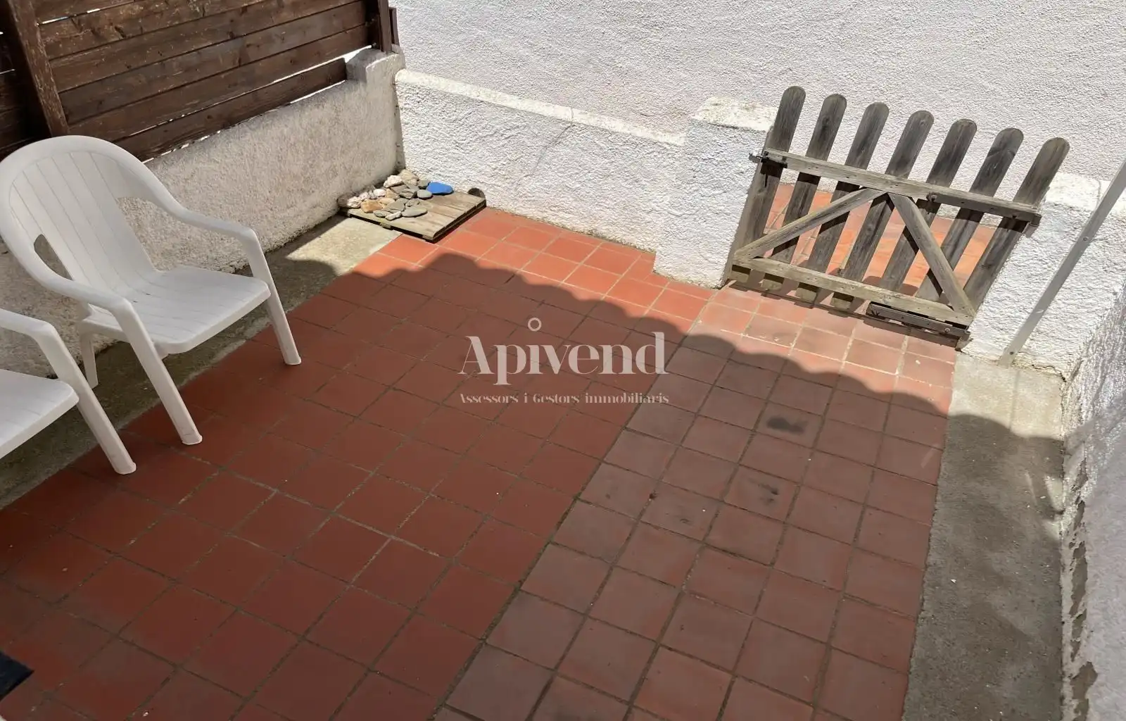 Terrassa de Casa adosada en venda en Garrigàs amb Terrassa i Moblat