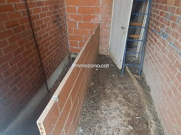 Gewerbefläche zum Verkauf in Calle Miquel Martí i Pol