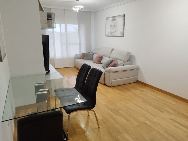 Living room of Flat for sale in Cáceres Capital  with Air Conditioner, Heating and Private garden