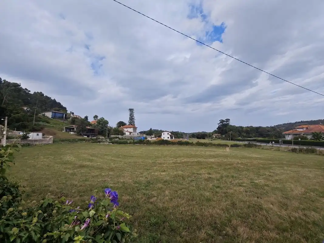 Residencial en venda en Llanes