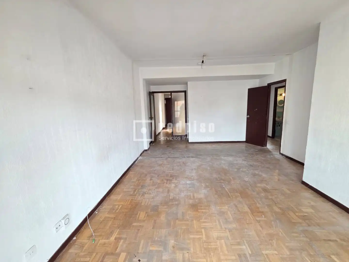 Sala d'estar de Pis en venda en Madrid amb Calefacció, Jardí privat i Parquet