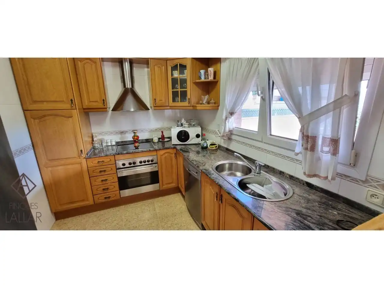 Cocina de Casa adosada en venta en Granollers con Calefacción, Jardín privado y Terraza