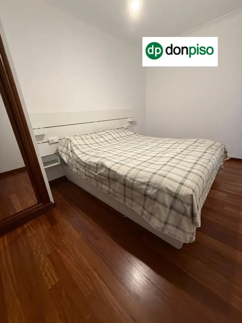 Schlafzimmer von Wohnungen zum Verkauf in Vigo  mit Abstellraum