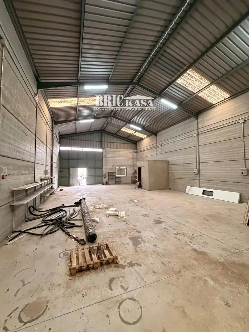 Nave industrial in affitto a Casar de Cáceres, imagen 4