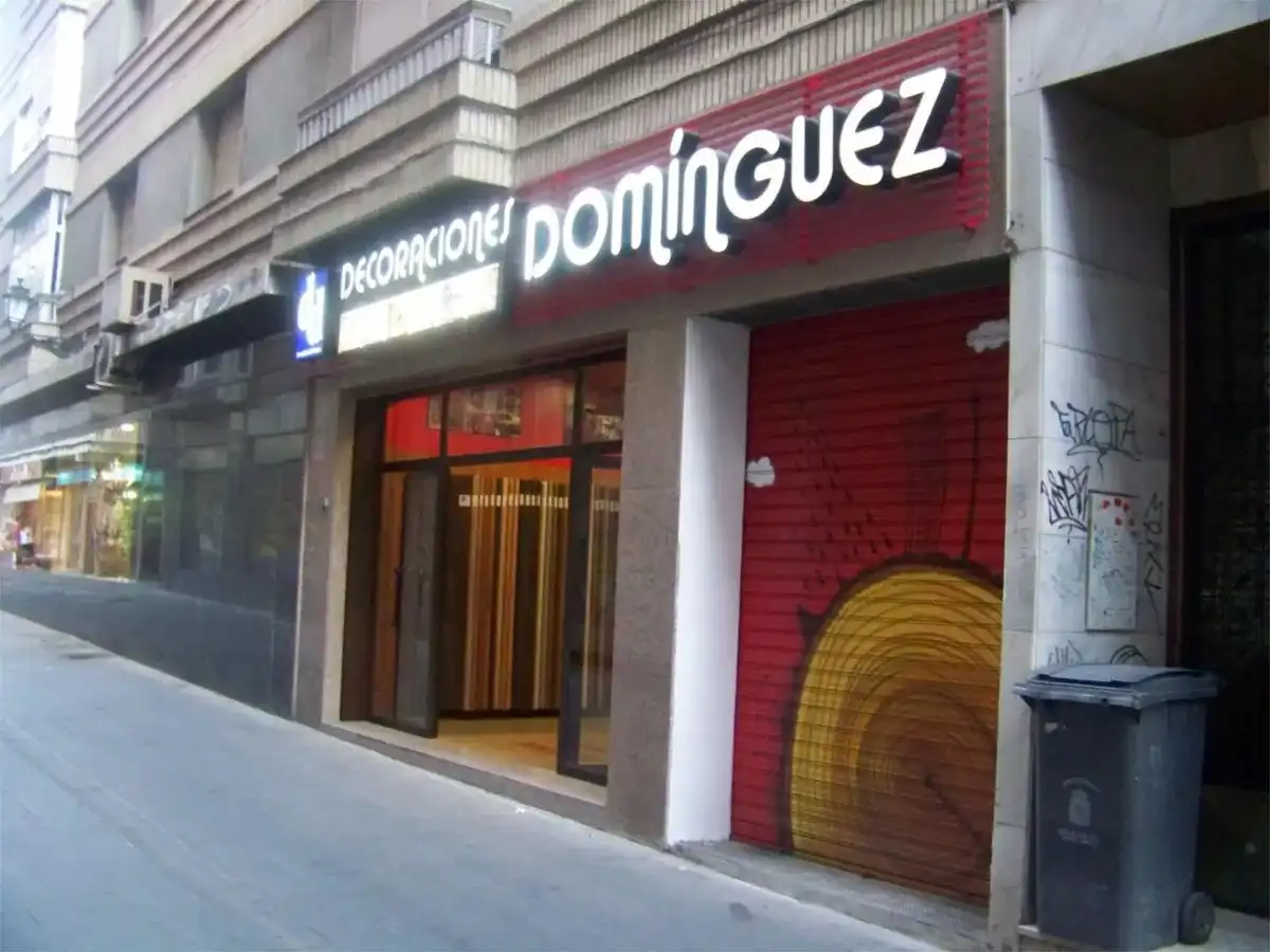 Local comercial en venda a Calle Paz 1