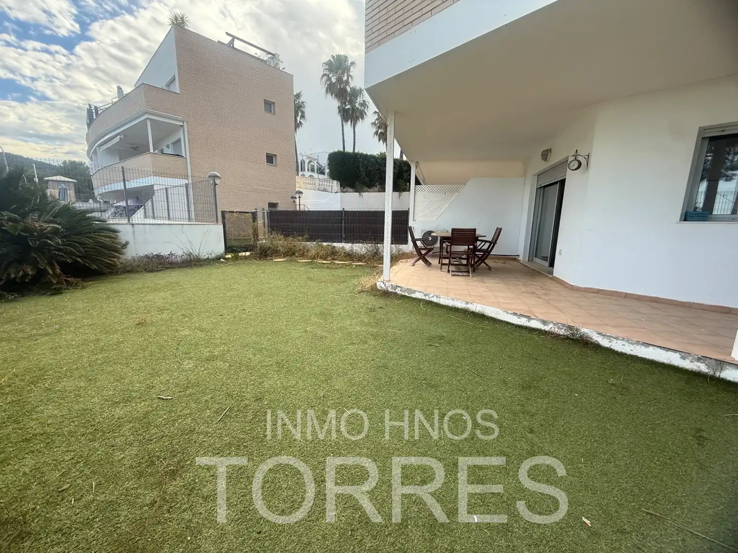 Vista exterior de Apartament en venda en Peñíscola / Peníscola amb Aire condicionat, Jardí privat i Terrassa