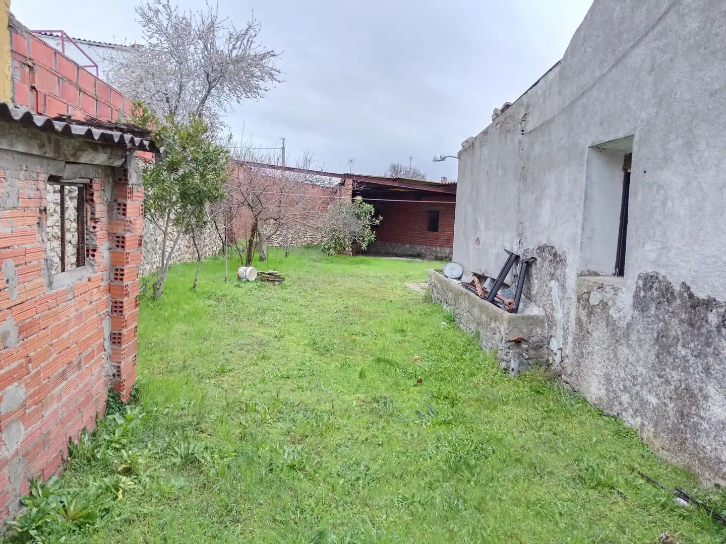 Casa o chalet en venta en La Parrilla  con Calefacción, Jardín privado y Terraza
