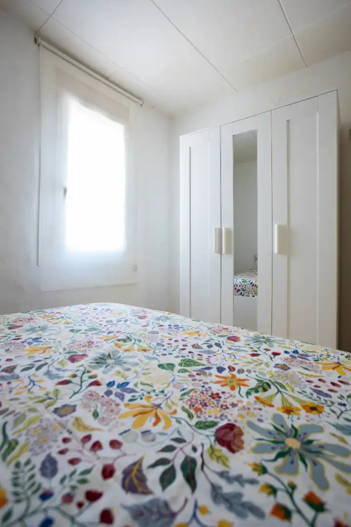 Habitación de Apartamento de alquiler en Barcelona con Parquet, Amueblado y Lavadora