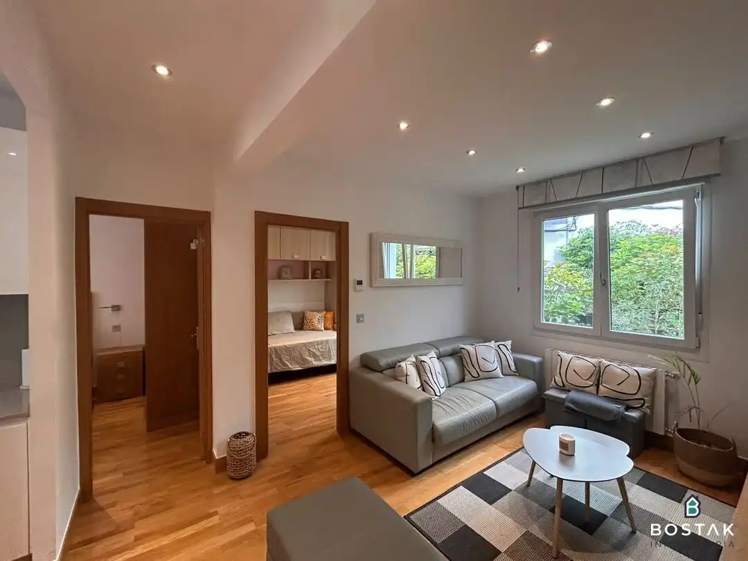 Sala de estar de Piso de alquiler en Bilbao  con Calefacción, Horno y Lavadora