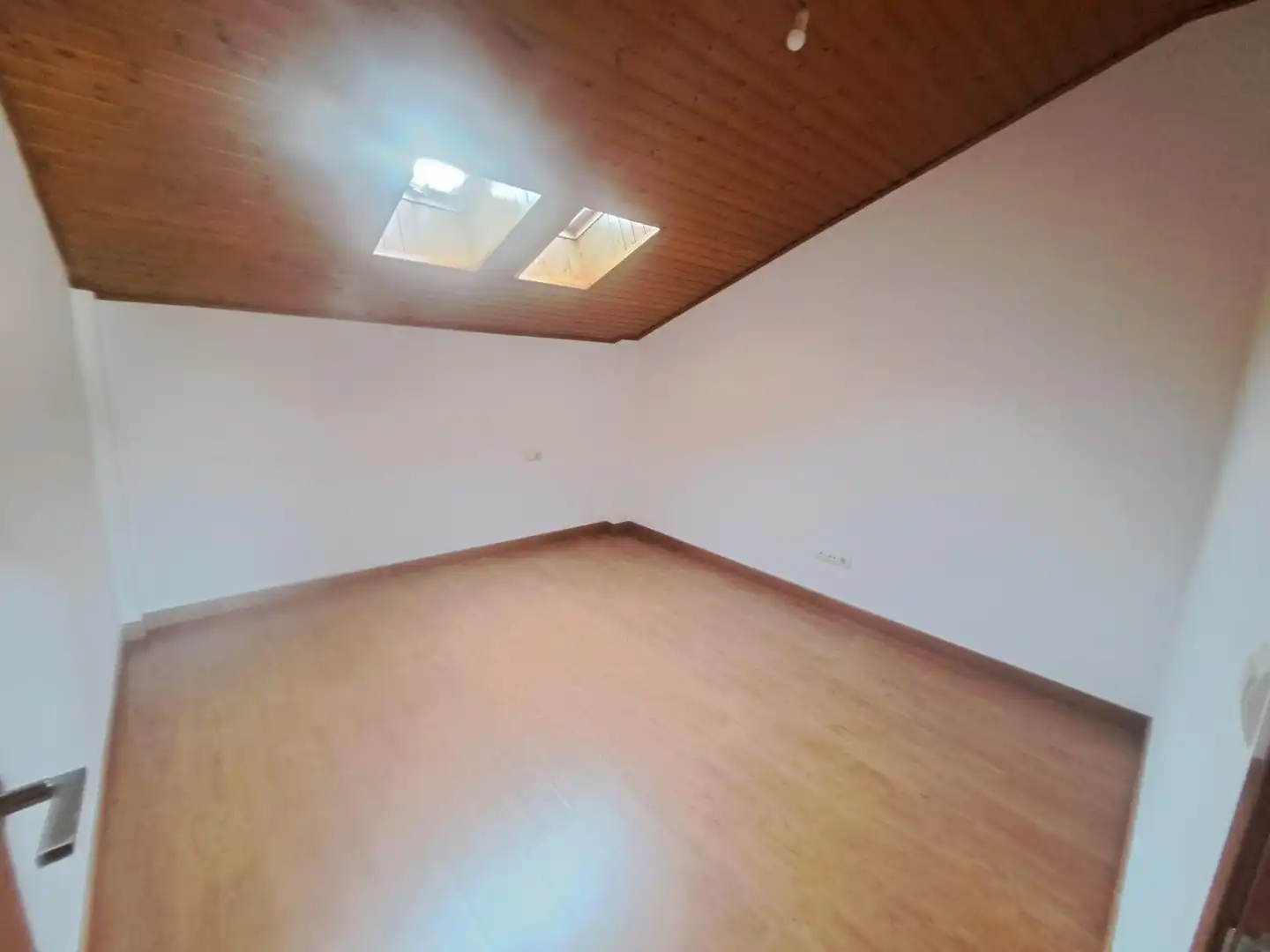 Casa adosada en venta en Bembibre con Calefacción, Terraza y Balcón