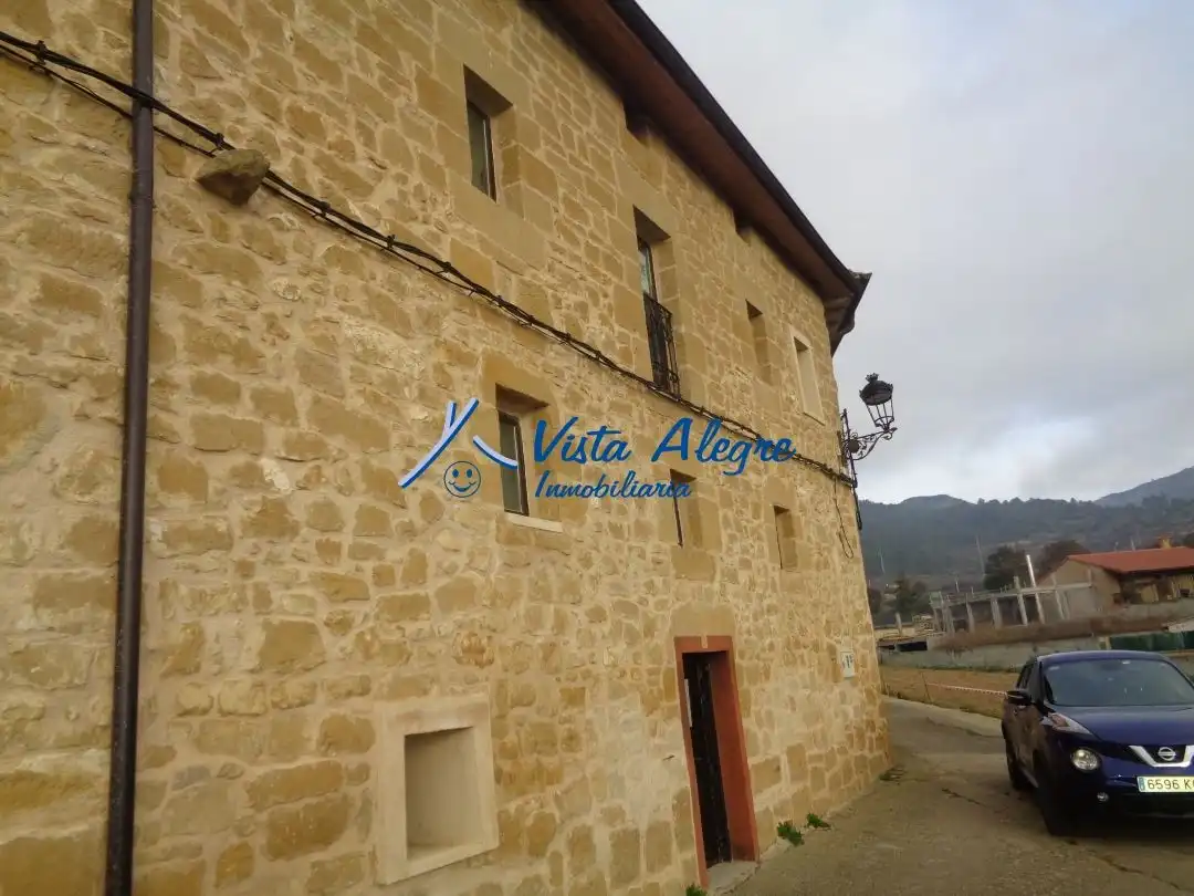 Vista exterior de Casa o xalet en venda en Villalba de Rioja amb Traster i Moblat