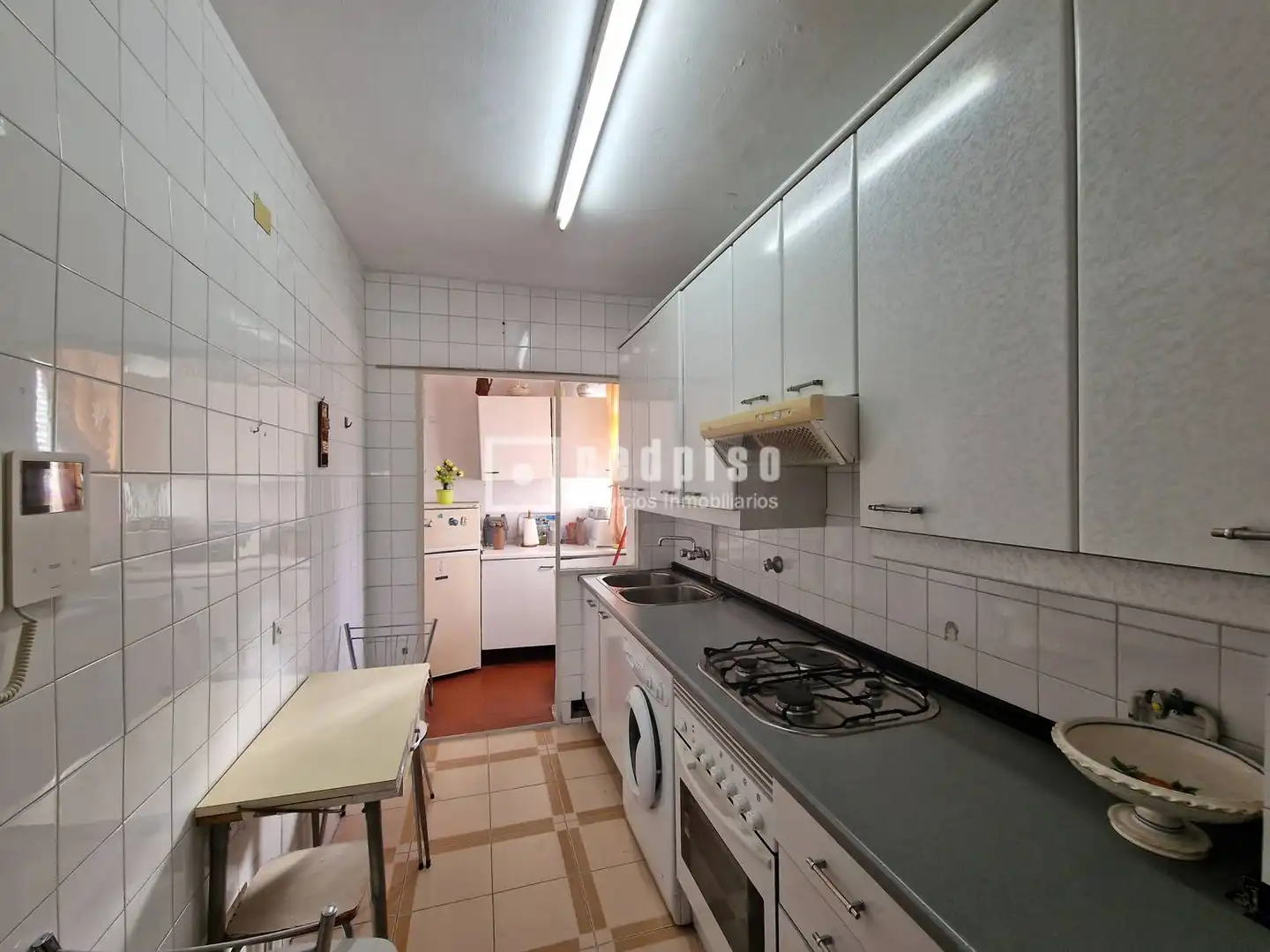 Cuina de Pis en venda en Madrid amb Calefacció, Terrassa i Moblat