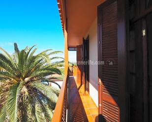 Vista exterior de Àtic en venda en Puerto de la Cruz amb Terrassa i Balcó