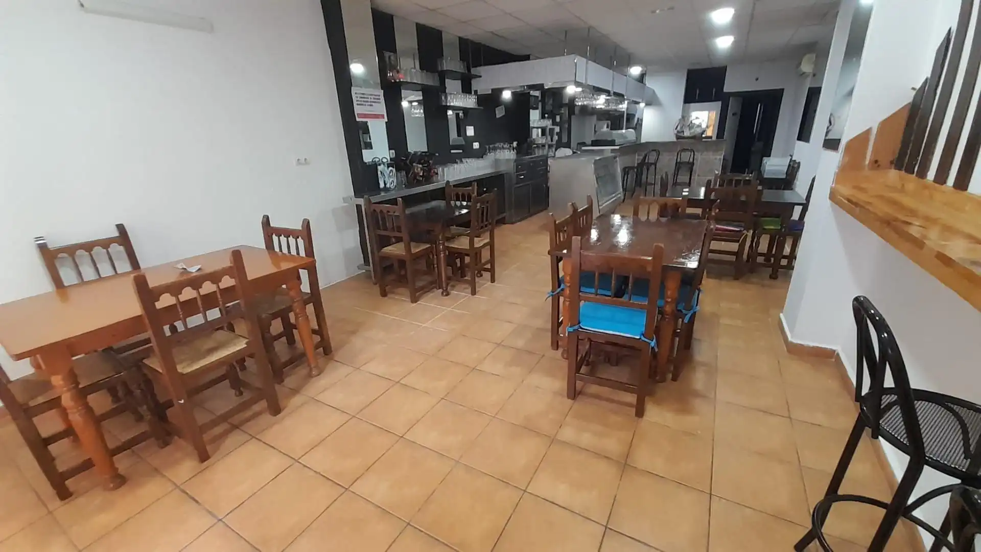 Local comercial en venda a Centro Urbano, imagen 2