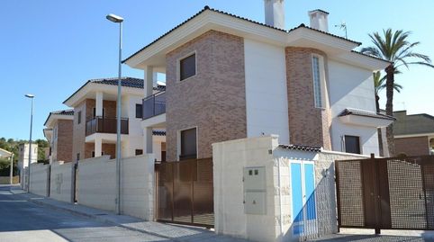 Foto 2 de Casa o xalet en venda a Petrer, Alicante
