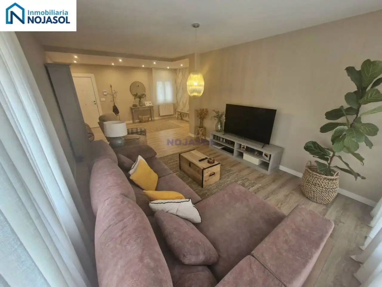 Sala de estar de Piso en venta en Noja con Calefacción, Terraza y Balcón