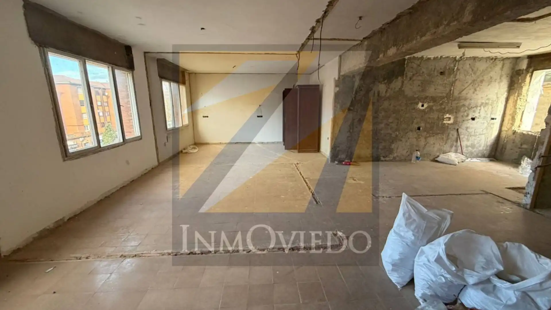 Piso en venta en Oviedo  con Calefacción