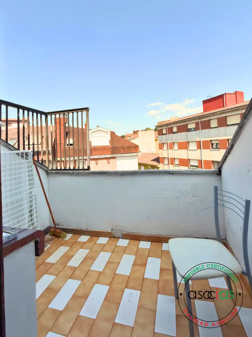 Terraza de Ático en venta en Langreo con Calefacción, Parquet y Terraza