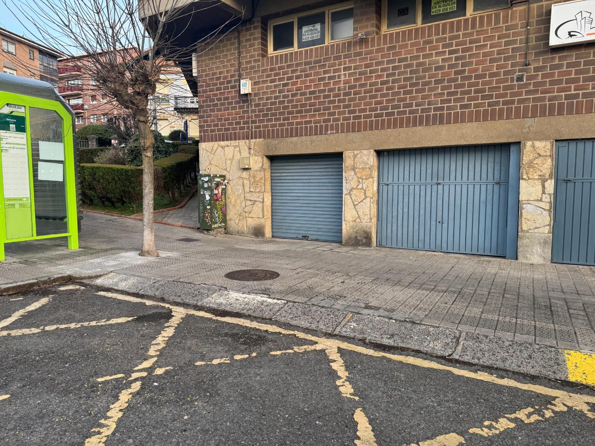 Parking de Local en venta en Sopela