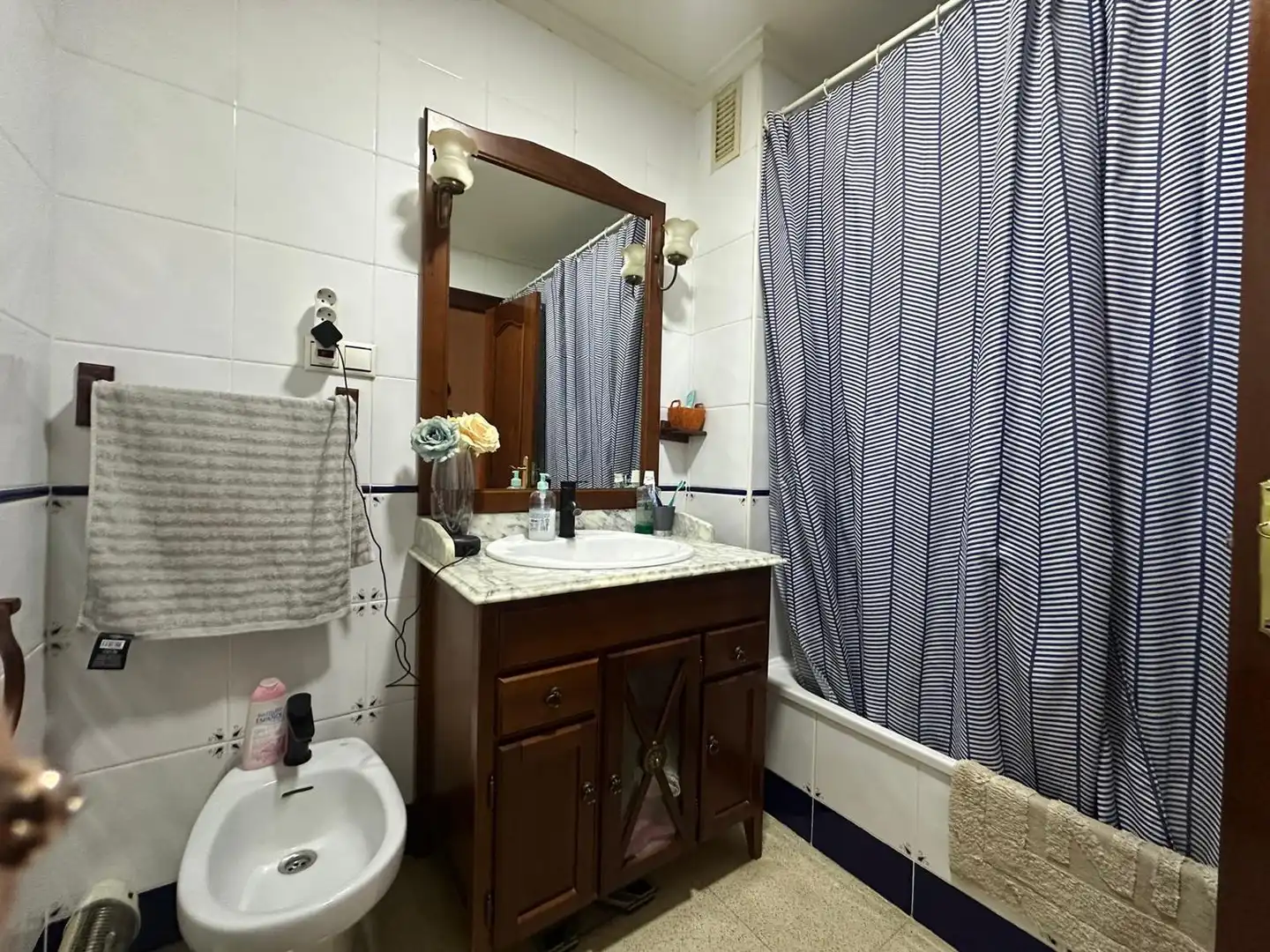 Casa amb jardí en venda a Calle las flores, imagen 46
