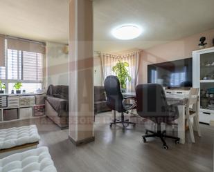 Living room of Flat for sale in Reus  with Air Conditioner, Heating and Parquet flooring