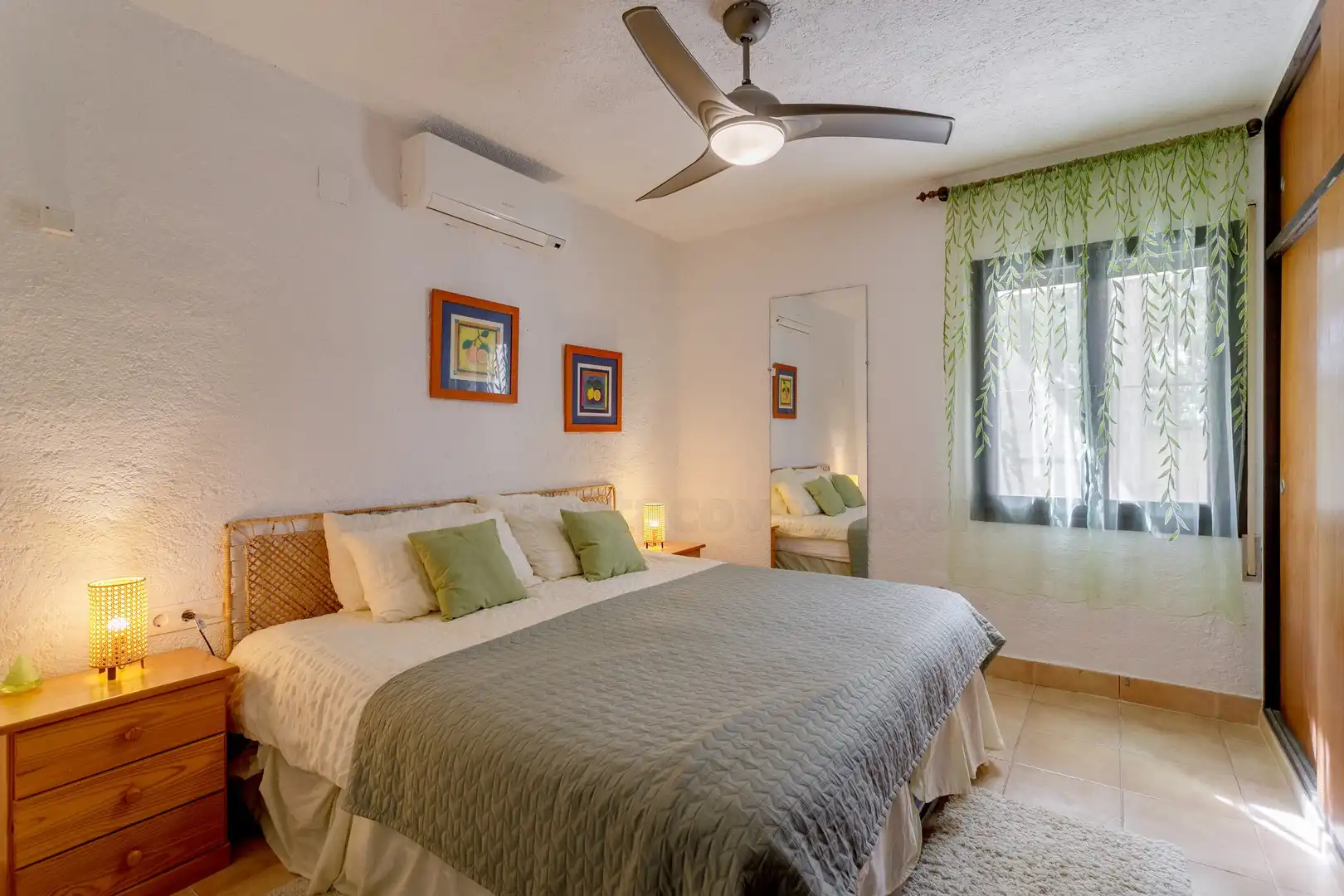 Bedroom of Houses for sale in El Campello  with Air Conditioner, Private garden and Terrace