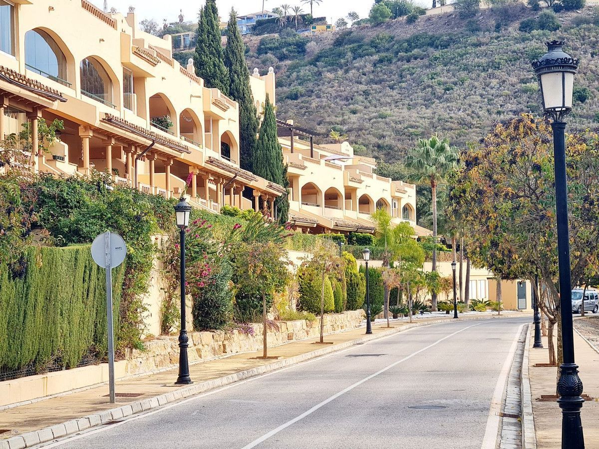 Exterior view of Apartment to rent in Marbella  with Air Conditioner, Heating and Terrace
