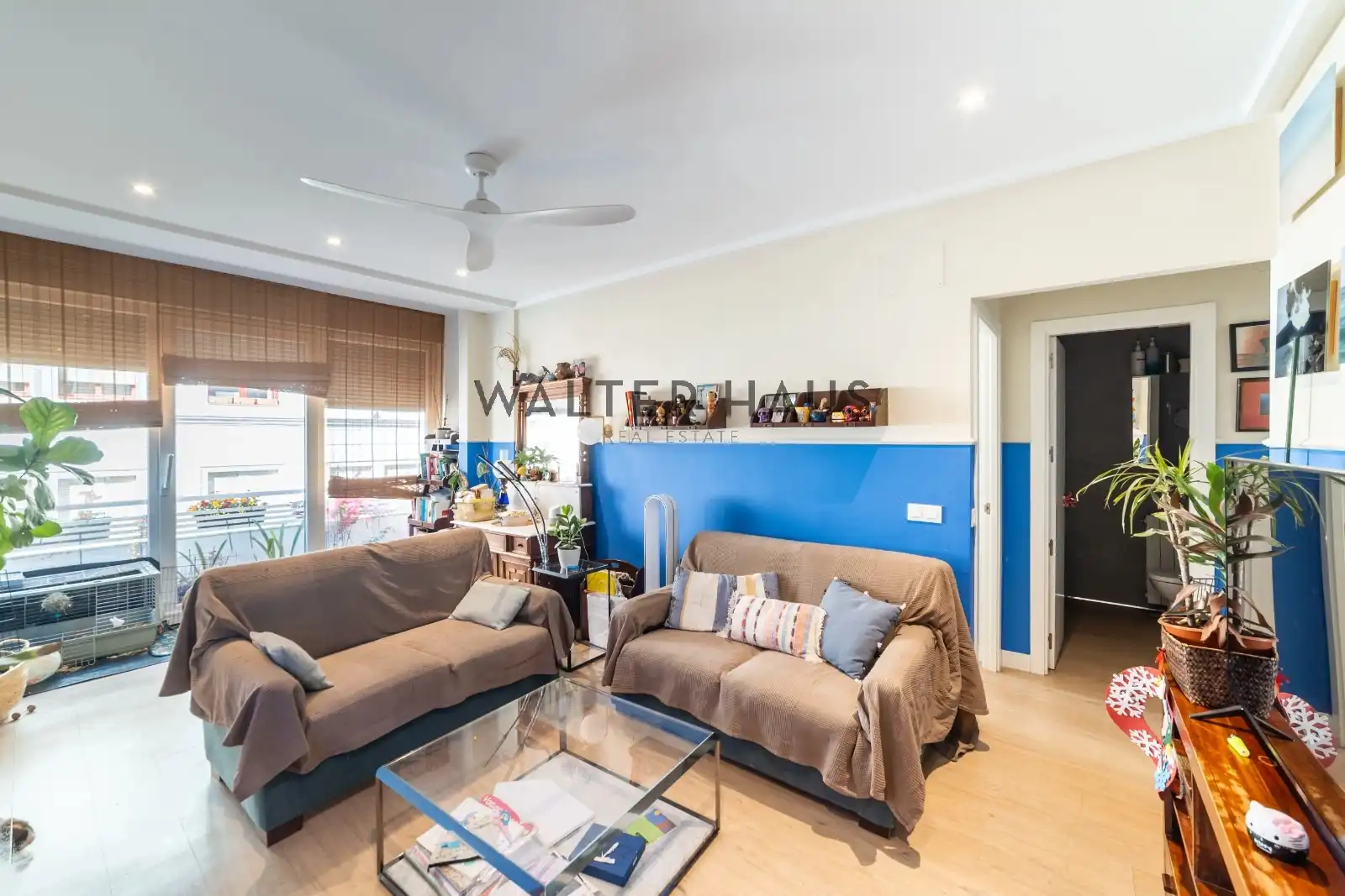 Living room of Flat for sale in Madrid  with Heating and Storage room
