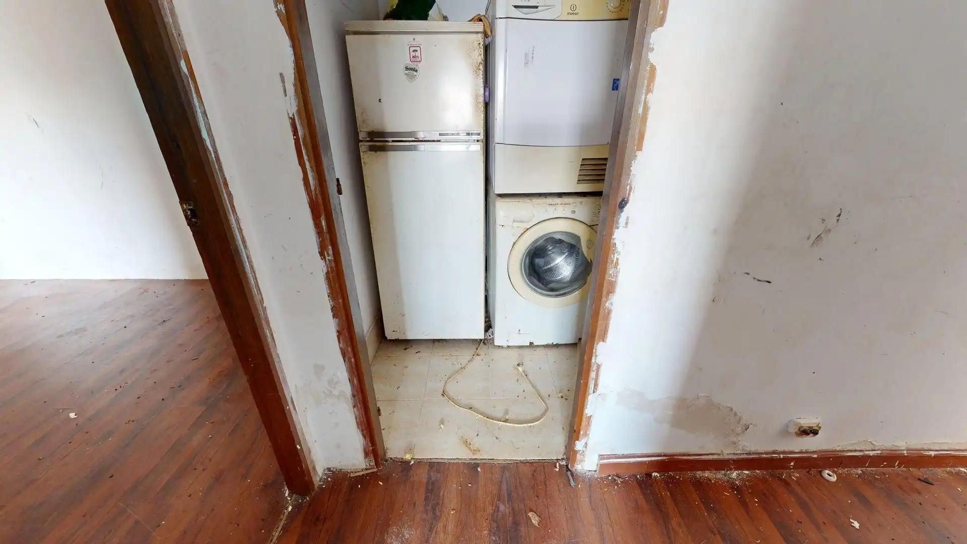 Cuina de Casa o xalet en venda en Tordera amb Jardí privat, Terrassa i Traster
