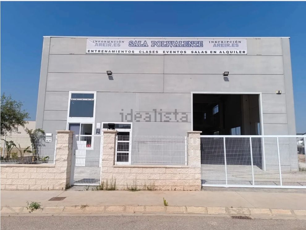 Vista exterior de Nau industrial en venda en Montroy