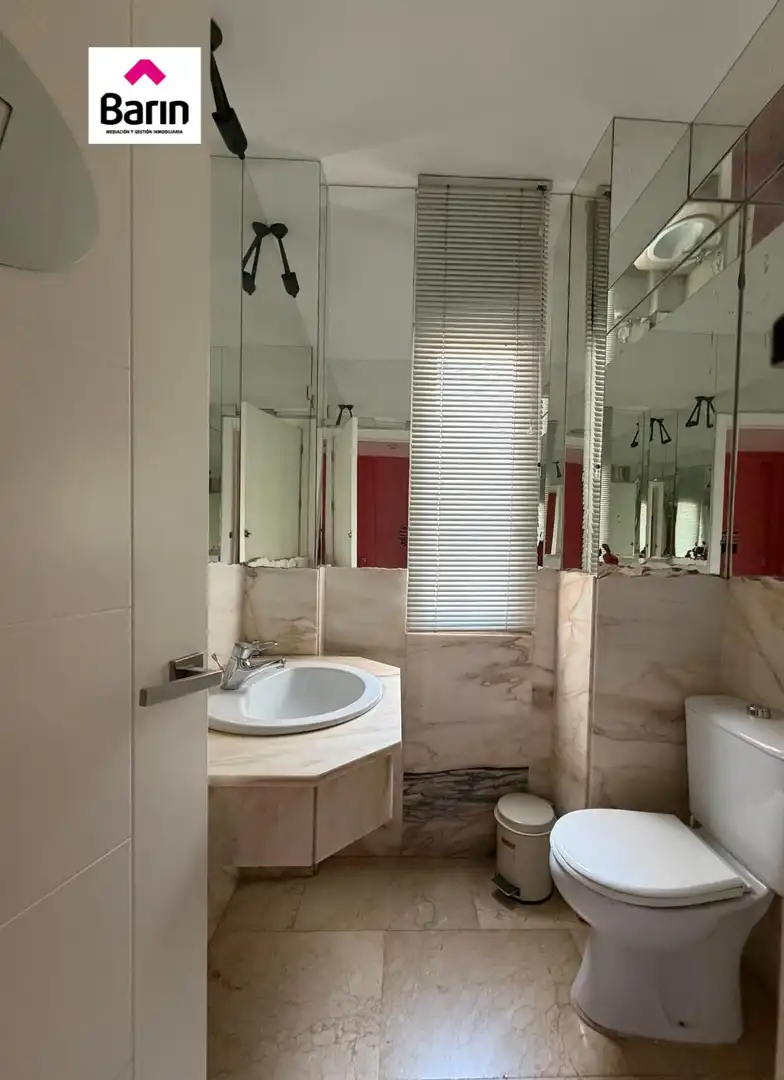 Bany de Pis en venda en Córdoba amb Aire condicionat, Calefacció i Terrassa