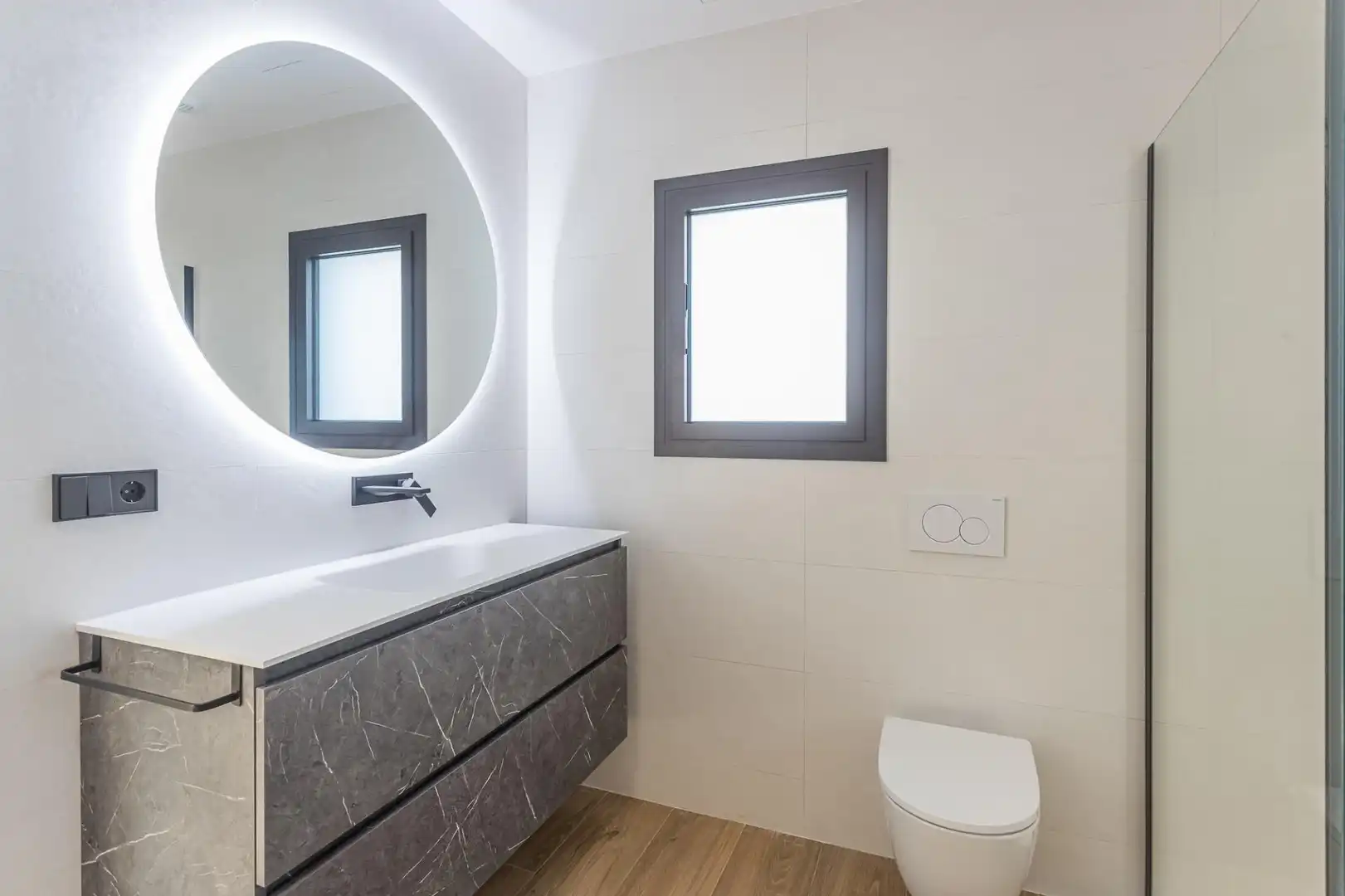 Baño de Casa o chalet de alquiler en Sant Esteve Sesrovires con Calefacción, Jardín privado y Parquet