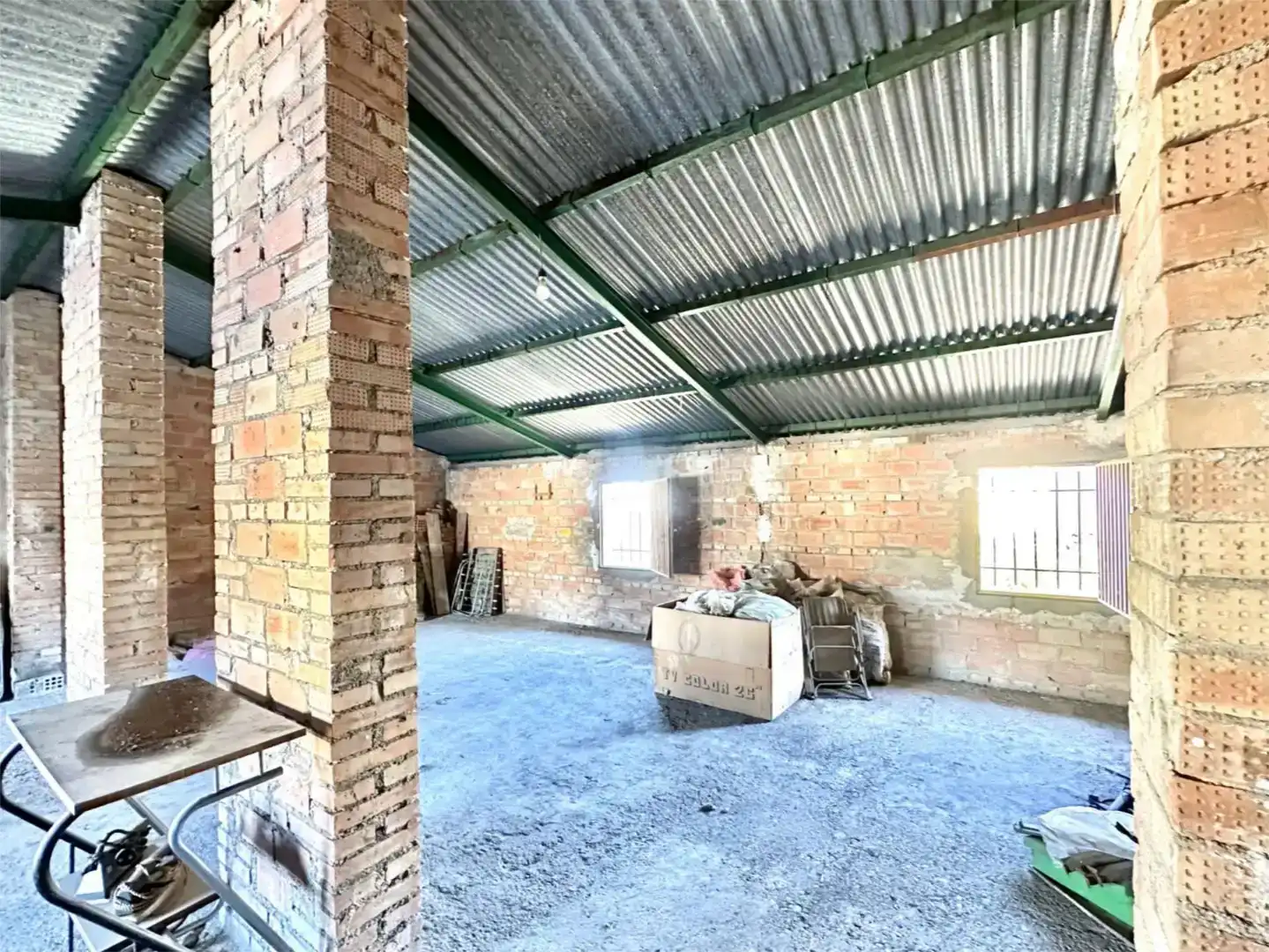 Casa adosada en venda en Mengíbar amb Balcó