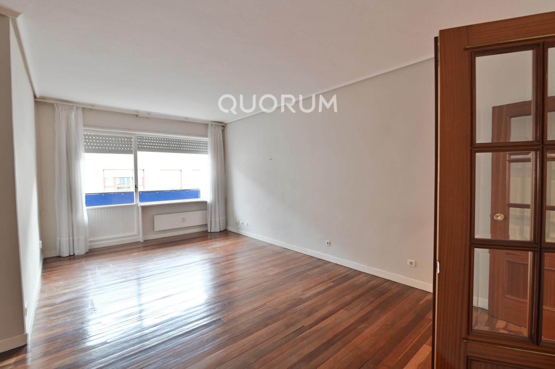 Dormitori de Pis en venda en Getxo  amb Calefacció, Terrassa i Traster